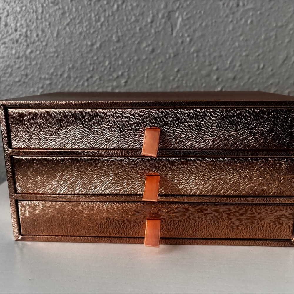 Anastasia Beverly Hills Copper Jewelry Organizer